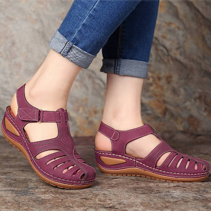 Leni – Comfort sandals with a gentle lift