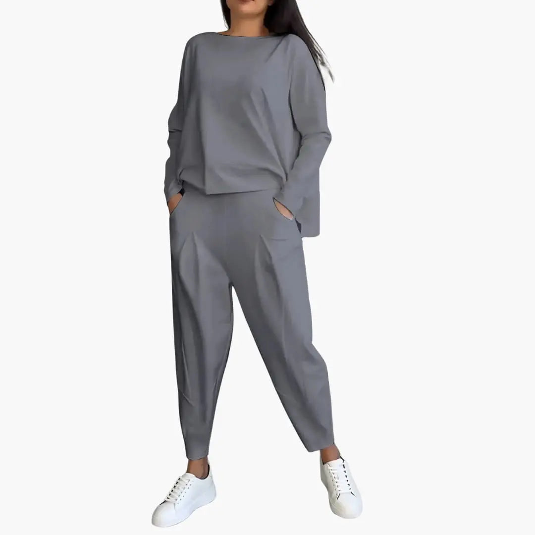 Thea | Two-piece set with round neck