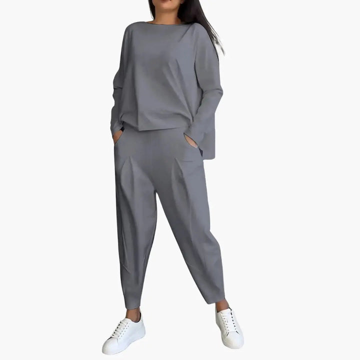 Thea | Two-piece set with round neck