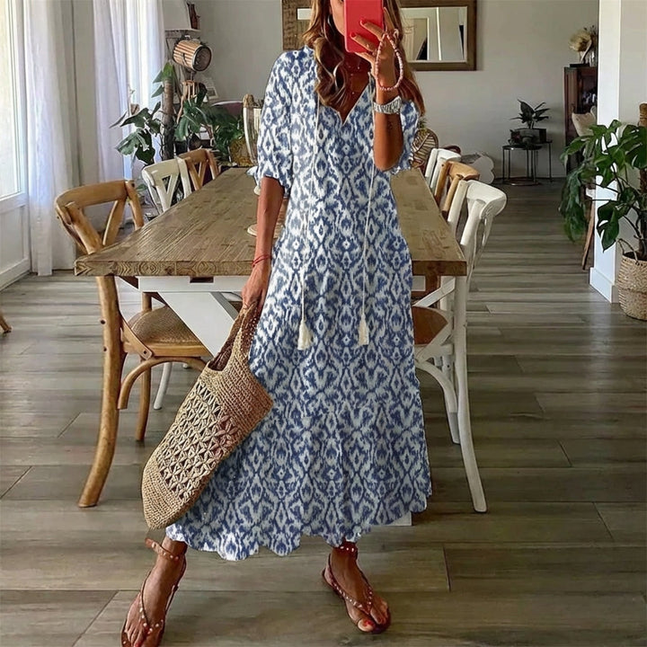 CASSIA™ - Flattering Floral Dress