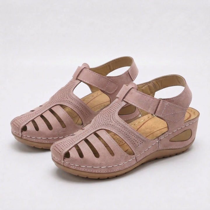Leni – Comfort sandals with a gentle lift
